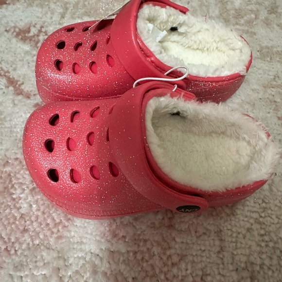 Capellini NY toddler “crocs” - Picture 2 of 5